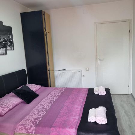 Family Apartmani Le Λέσκοβατς Εξωτερικό φωτογραφία