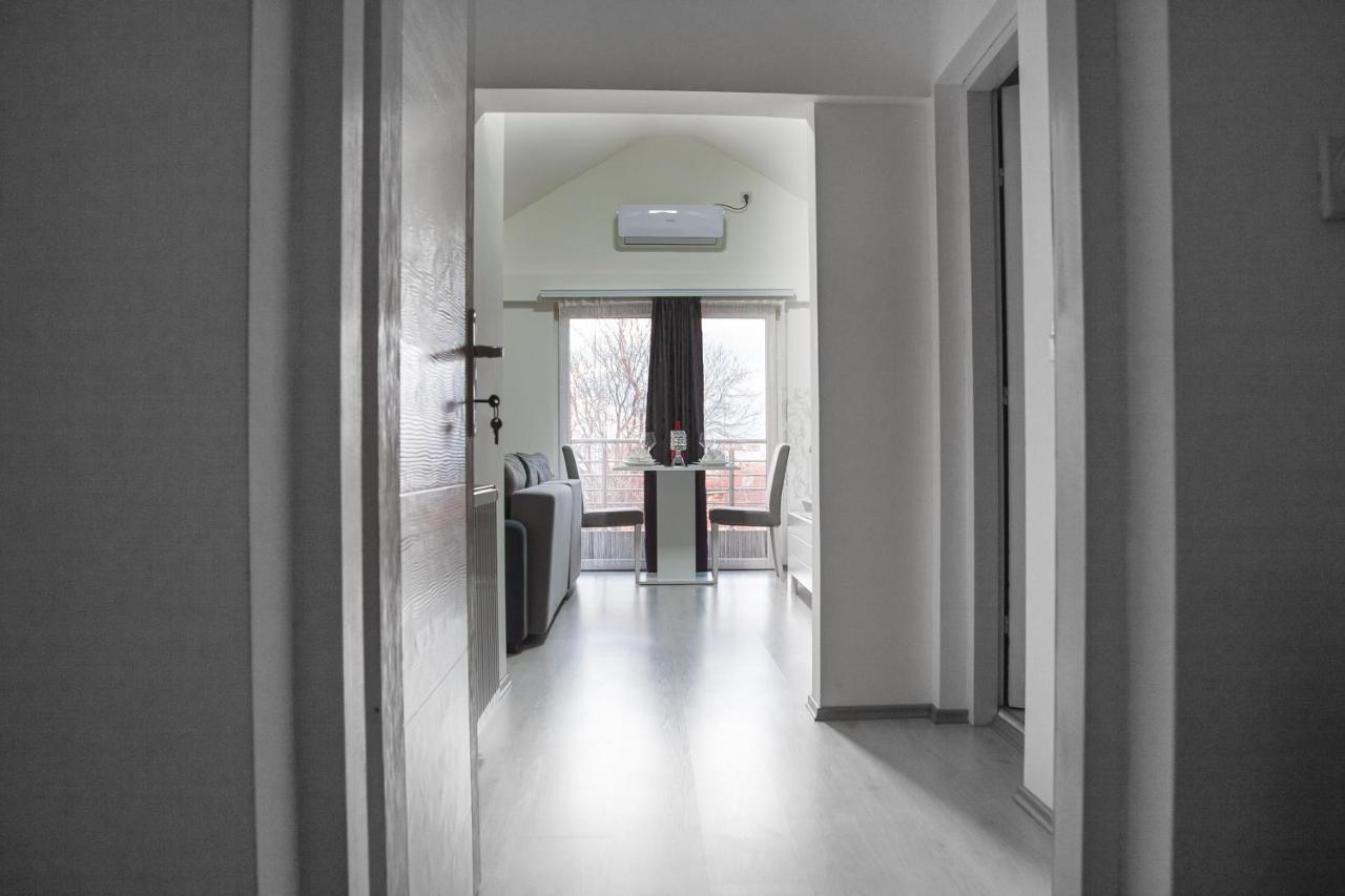 Family Apartmani Le Λέσκοβατς Εξωτερικό φωτογραφία