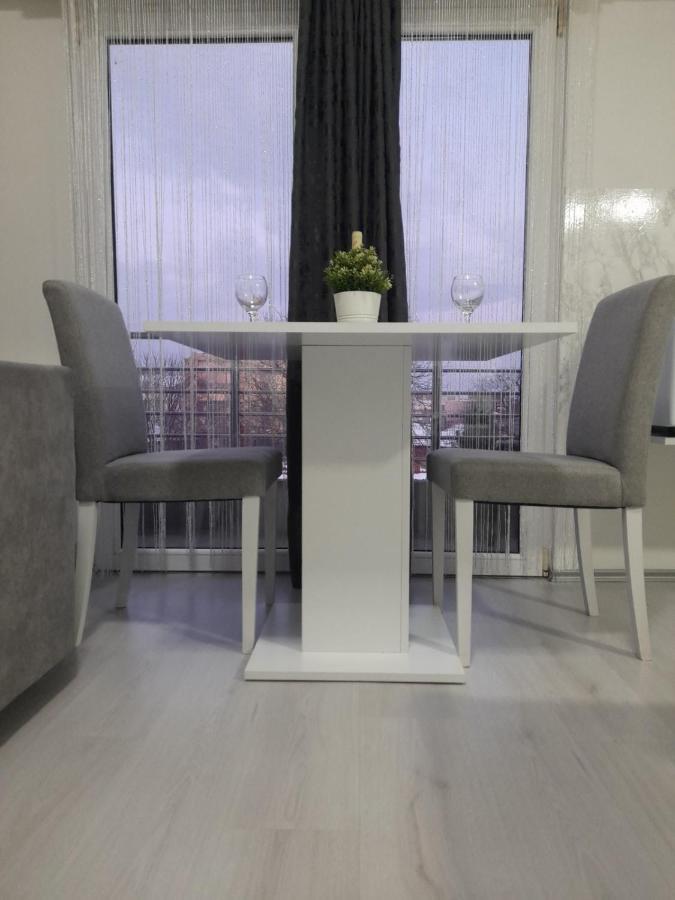 Family Apartmani Le Λέσκοβατς Εξωτερικό φωτογραφία